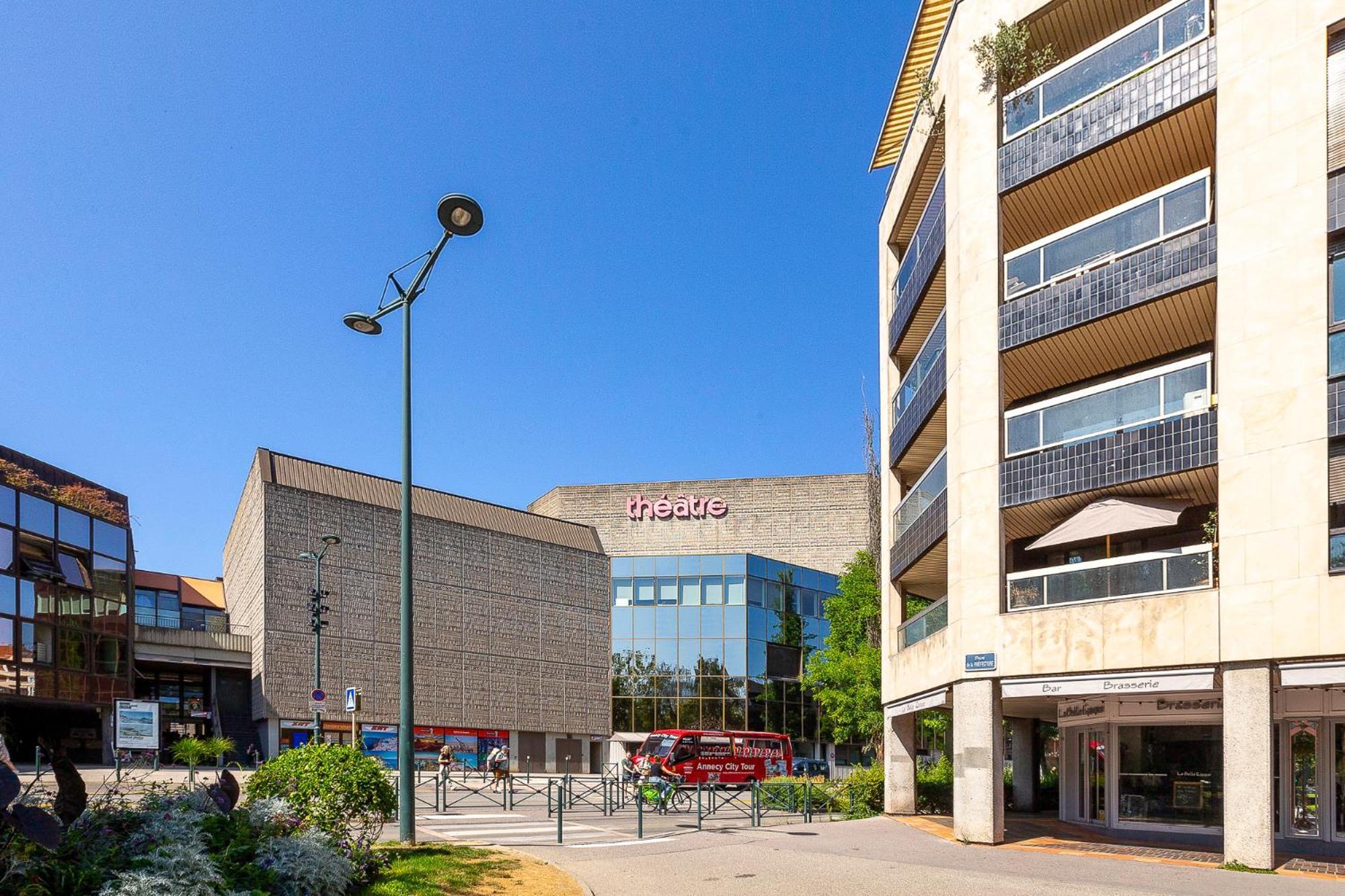 Appartement Moderne Au Coeur D'Annecy - A Deux Pas Du Lac Et De La Vieille Ville Ngoại thất bức ảnh