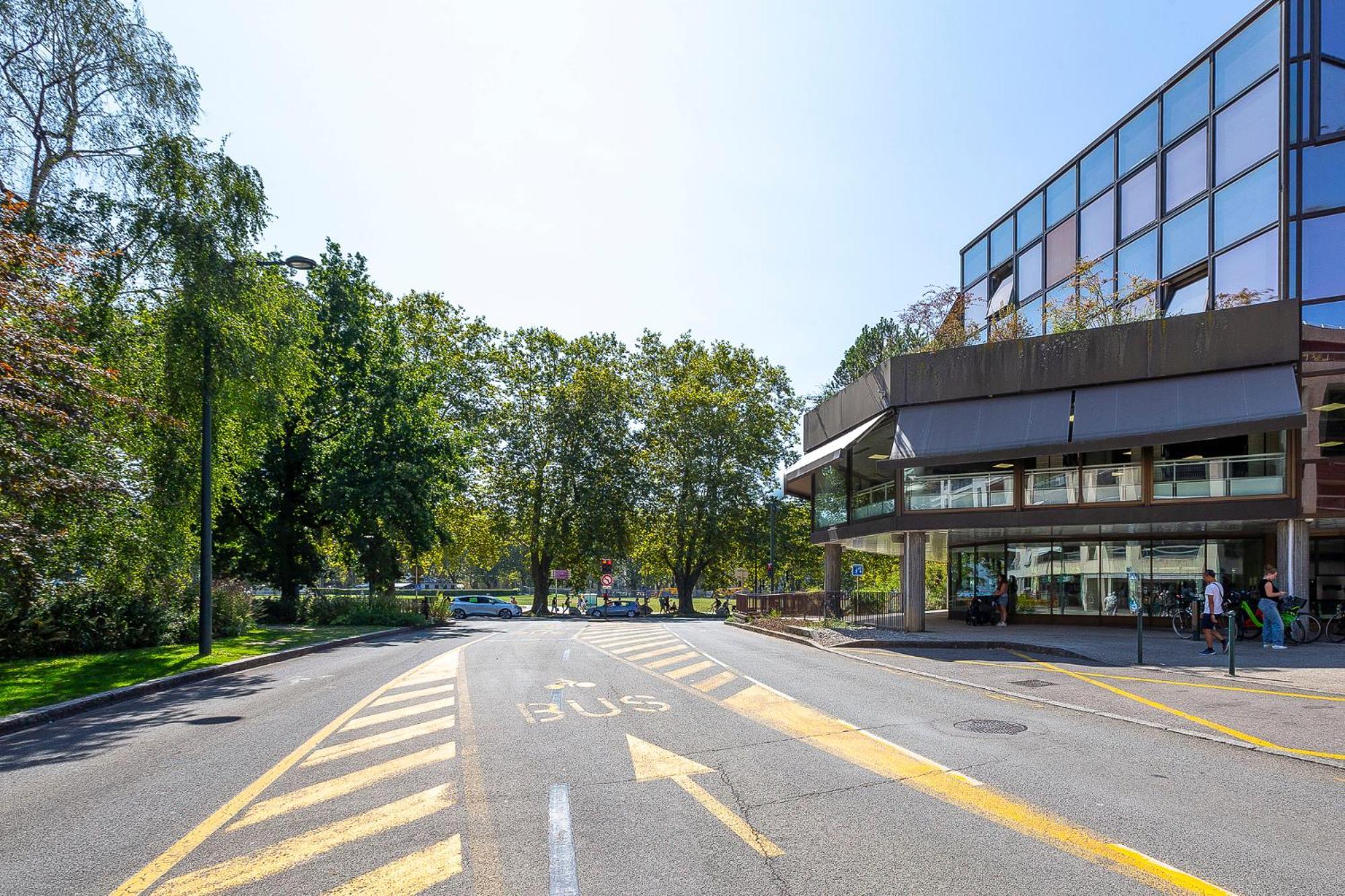 Appartement Moderne Au Coeur D'Annecy - A Deux Pas Du Lac Et De La Vieille Ville Ngoại thất bức ảnh